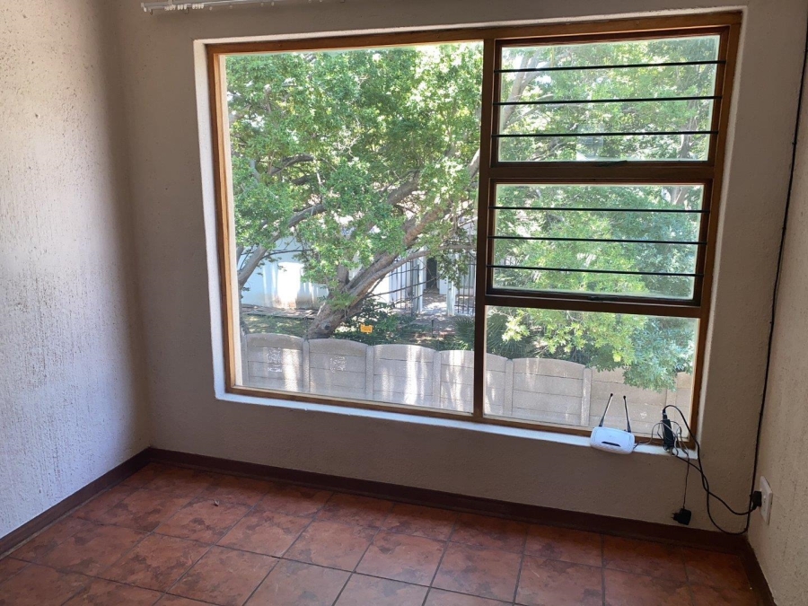 To Let 2 Bedroom Property for Rent in Die Bult North West